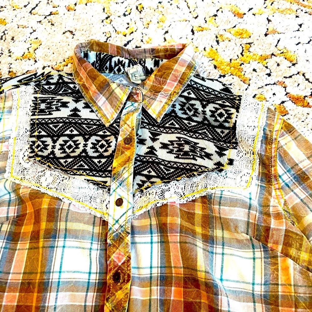 Gimmick by BKE Plaid (multicolored) Button-up Top, L